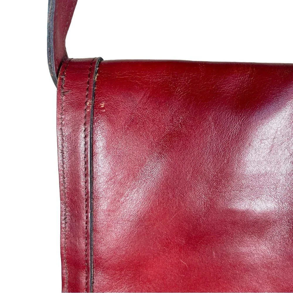 Vintage Etienne Aigner Burgundy Leather Envelope Clutch Shoulder Bag Brass Logo - Picture 10 of 15